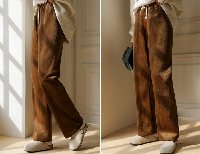 <b>Perfect for winter! Mink Corduroy Wide Training Pants</b>